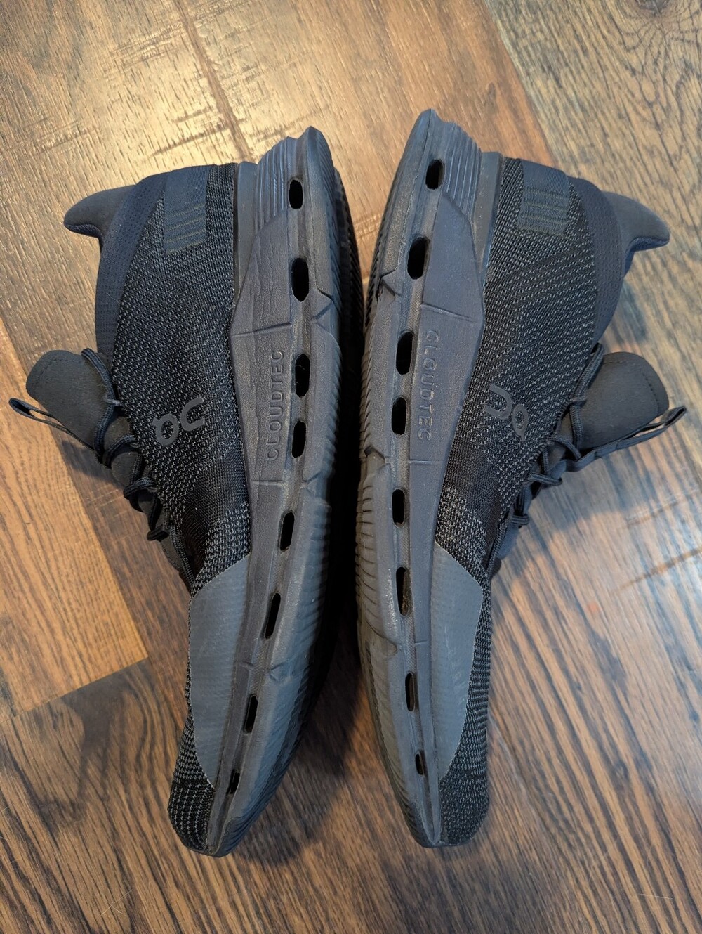 On Cloudnova Mens 13 Triple Black Running Sneakers Shoes - Picture 4 of 8